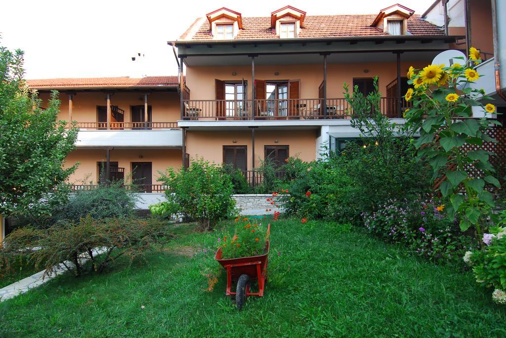 Eláti Hotel Papanastasiou מראה חיצוני תמונה